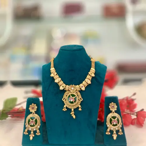 Heritage — Necklace, RW1080