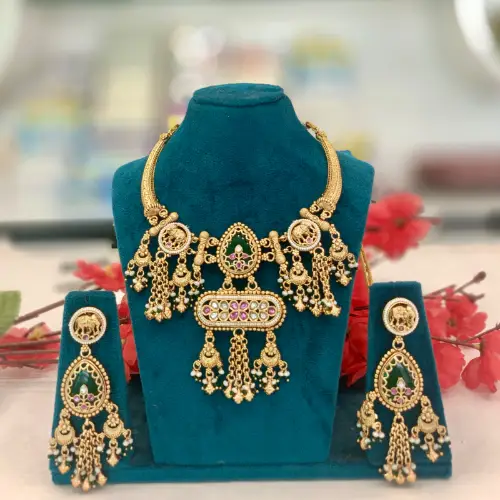 Heritage — Necklace, RW1079
