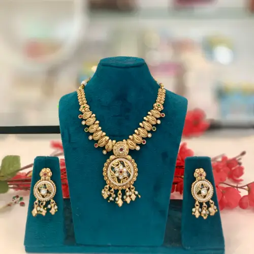 Heritage — Necklace, RW1063